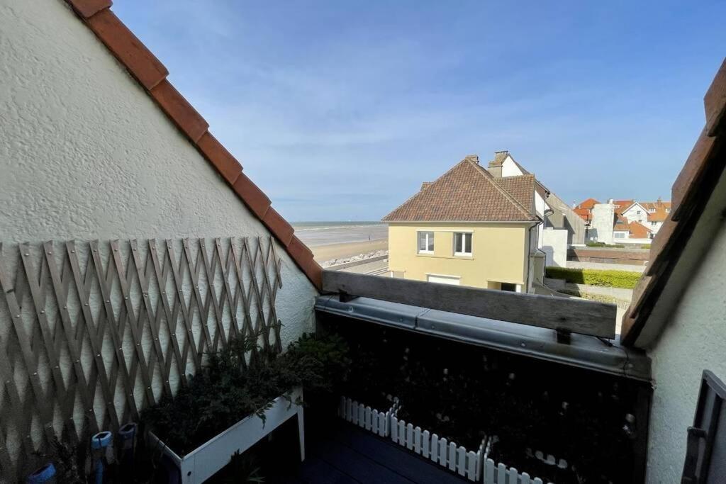 Ferienwohnung Duplex Avec Jacuzzi Vue Imprenable Sur La Baie De Wissant Exterior foto